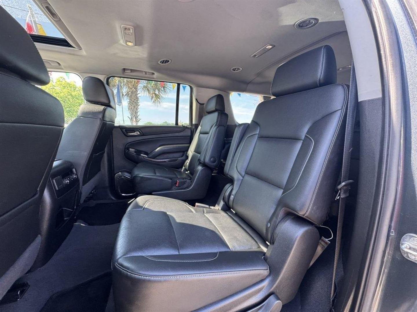 2020 Grey /Black GMC Yukon XL (1GKS2GKC8LR) with an 5.3l V8 DI VVT Flex 5.3l engine, Automatic transmission, located at 745 East Steele Rd., West Columbia, SC, 29170, (803) 755-9148, 33.927212, -81.148483 - Photo#23