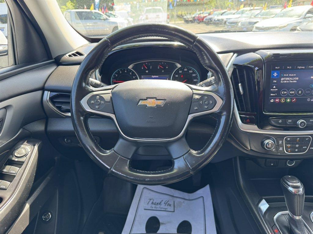 2020 White /Black Chevrolet Traverse (1GNEVHKW3LJ) with an 3.6l V6 DI Dohc 3.6l engine, Automatic transmission, located at 745 East Steele Rd., West Columbia, SC, 29170, (803) 755-9148, 33.927212, -81.148483 - Photo#7