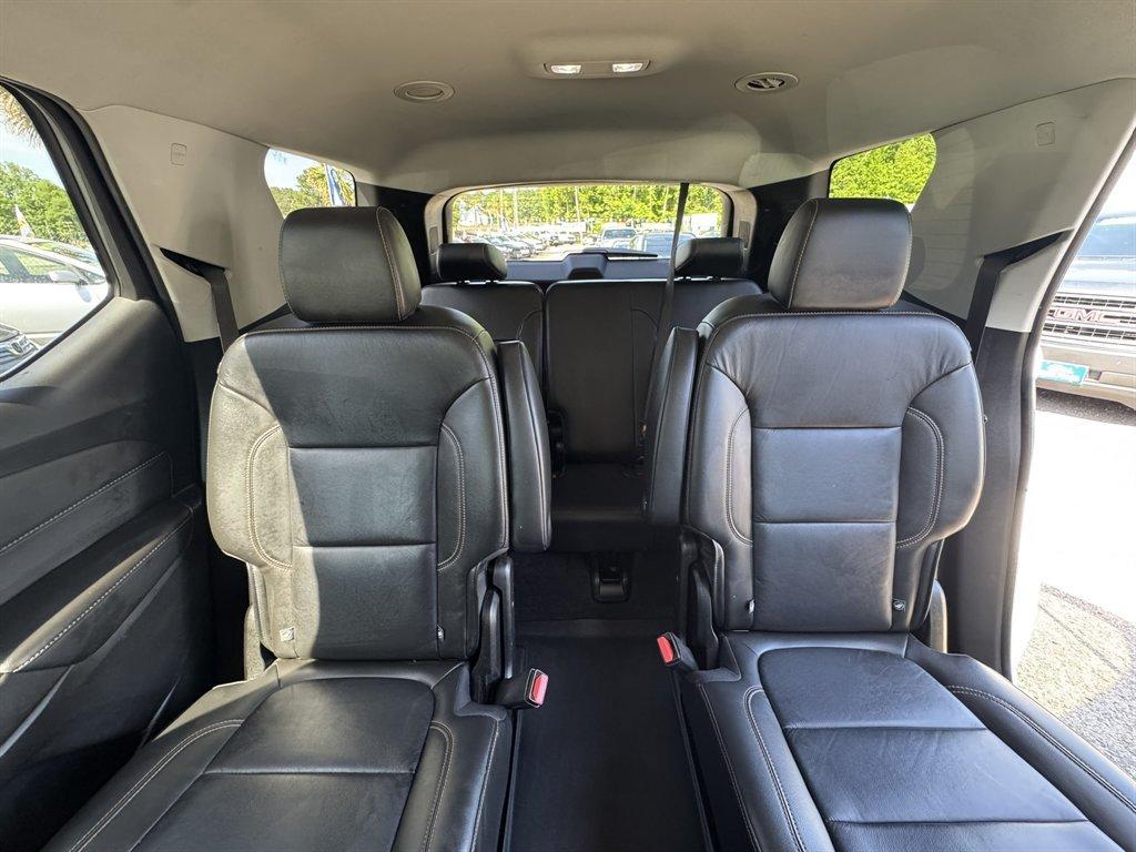 2020 White /Black Chevrolet Traverse (1GNEVHKW3LJ) with an 3.6l V6 DI Dohc 3.6l engine, Automatic transmission, located at 745 East Steele Rd., West Columbia, SC, 29170, (803) 755-9148, 33.927212, -81.148483 - Photo#23