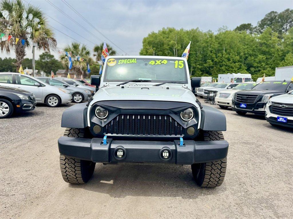 2015 White /Black Jeep Wrangler (1C4BJWKG2FL) with an 3.6l V6 MPI Dohc 3.6l engine, Automatic transmission, located at 745 East Steele Rd., West Columbia, SC, 29170, (803) 755-9148, 33.927212, -81.148483 - Photo#1