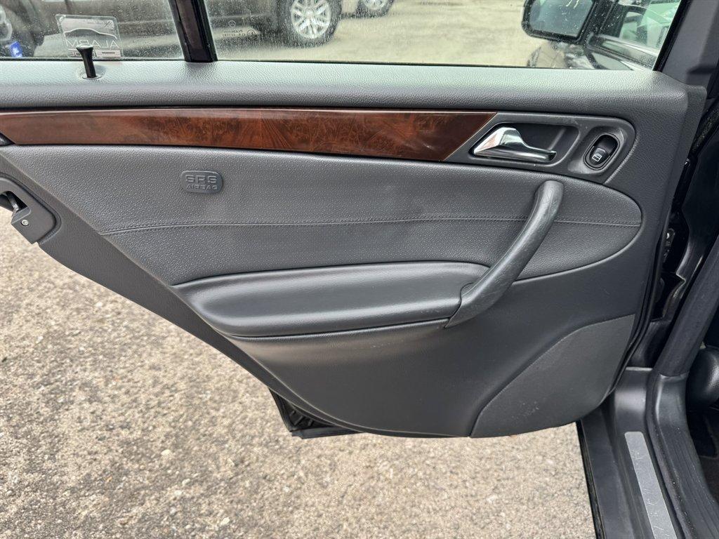 2003 Black /Black Mercedes-Benz C Class (WDBRF61J83F) with an 2.6l V6 EFI Sohc 2.6l engine, Automatic transmission, located at 745 East Steele Rd., West Columbia, SC, 29170, (803) 755-9148, 33.927212, -81.148483 - Photo#18