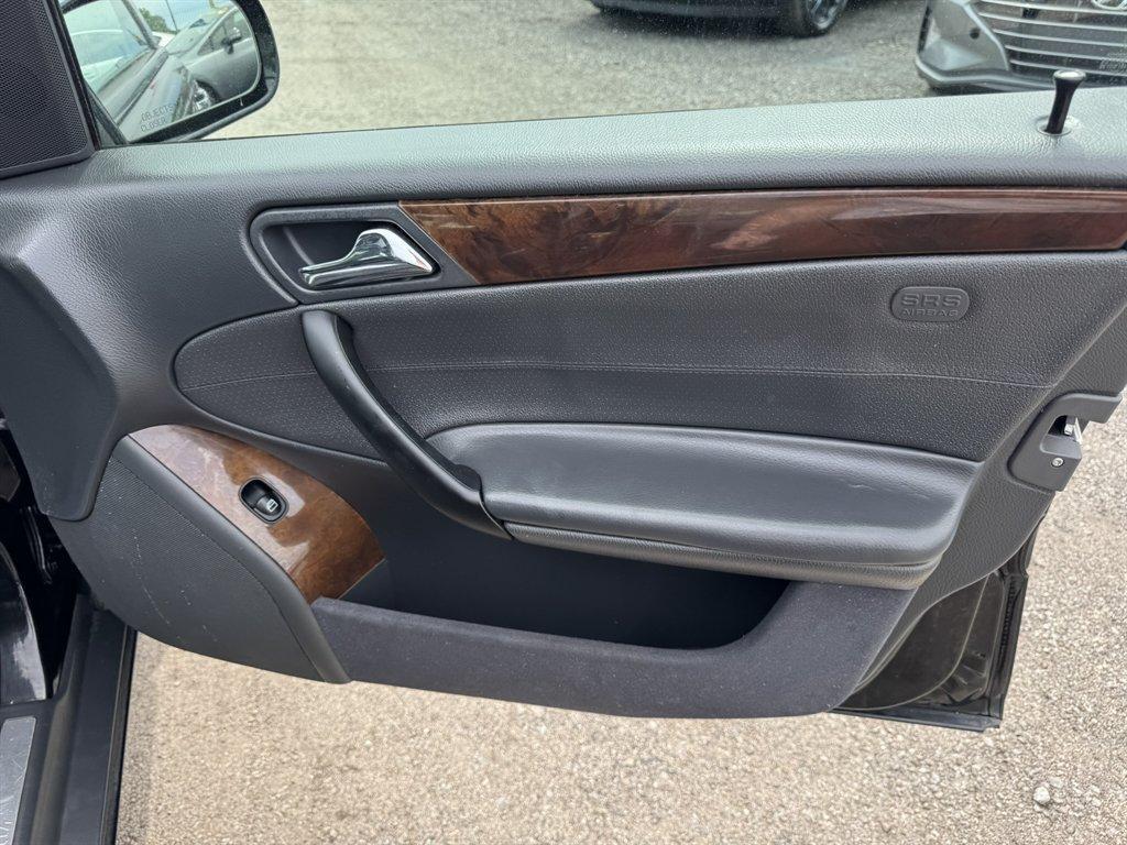 2003 Black /Black Mercedes-Benz C Class (WDBRF61J83F) with an 2.6l V6 EFI Sohc 2.6l engine, Automatic transmission, located at 745 East Steele Rd., West Columbia, SC, 29170, (803) 755-9148, 33.927212, -81.148483 - Photo#22