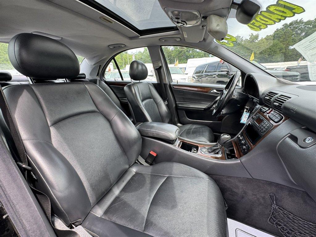 2003 Black /Black Mercedes-Benz C Class (WDBRF61J83F) with an 2.6l V6 EFI Sohc 2.6l engine, Automatic transmission, located at 745 East Steele Rd., West Columbia, SC, 29170, (803) 755-9148, 33.927212, -81.148483 - Photo#23