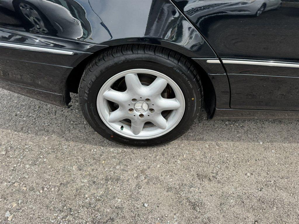 2003 Black /Black Mercedes-Benz C Class (WDBRF61J83F) with an 2.6l V6 EFI Sohc 2.6l engine, Automatic transmission, located at 745 East Steele Rd., West Columbia, SC, 29170, (803) 755-9148, 33.927212, -81.148483 - Photo#26