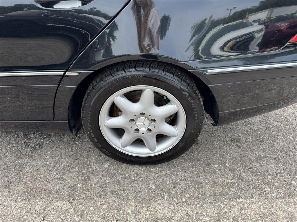 2003 Black /Black Mercedes-Benz C Class (WDBRF61J83F) with an 2.6l V6 EFI Sohc 2.6l engine, Automatic transmission, located at 745 East Steele Rd., West Columbia, SC, 29170, (803) 755-9148, 33.927212, -81.148483 - Photo#27