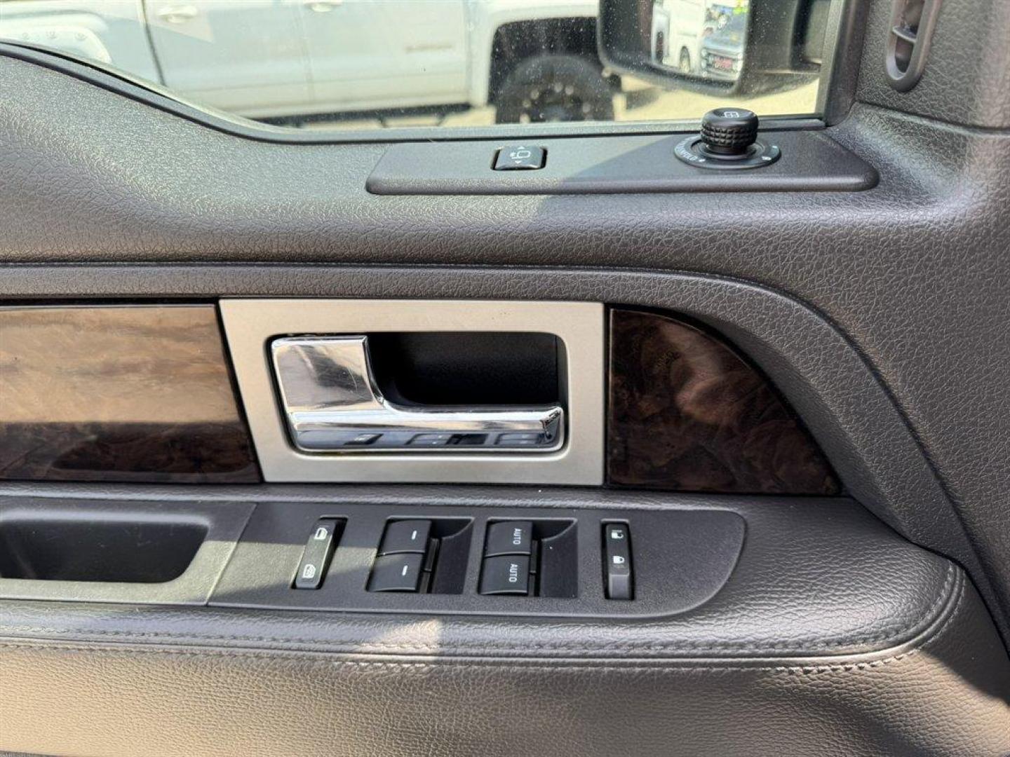 2014 Silver /Black Ford F150 (1FTFW1ET4EF) with an 3.5l V6 DI T/C Ecoboost 3 engine, Automatic transmission, located at 745 East Steele Rd., West Columbia, SC, 29170, (803) 755-9148, 33.927212, -81.148483 - Photo#18