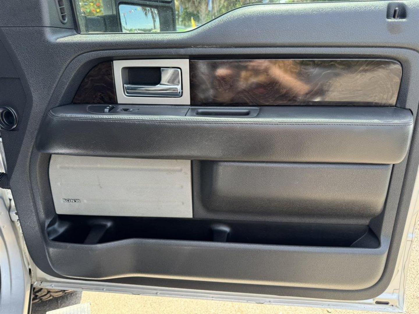 2014 Silver /Black Ford F150 (1FTFW1ET4EF) with an 3.5l V6 DI T/C Ecoboost 3 engine, Automatic transmission, located at 745 East Steele Rd., West Columbia, SC, 29170, (803) 755-9148, 33.927212, -81.148483 - Photo#26