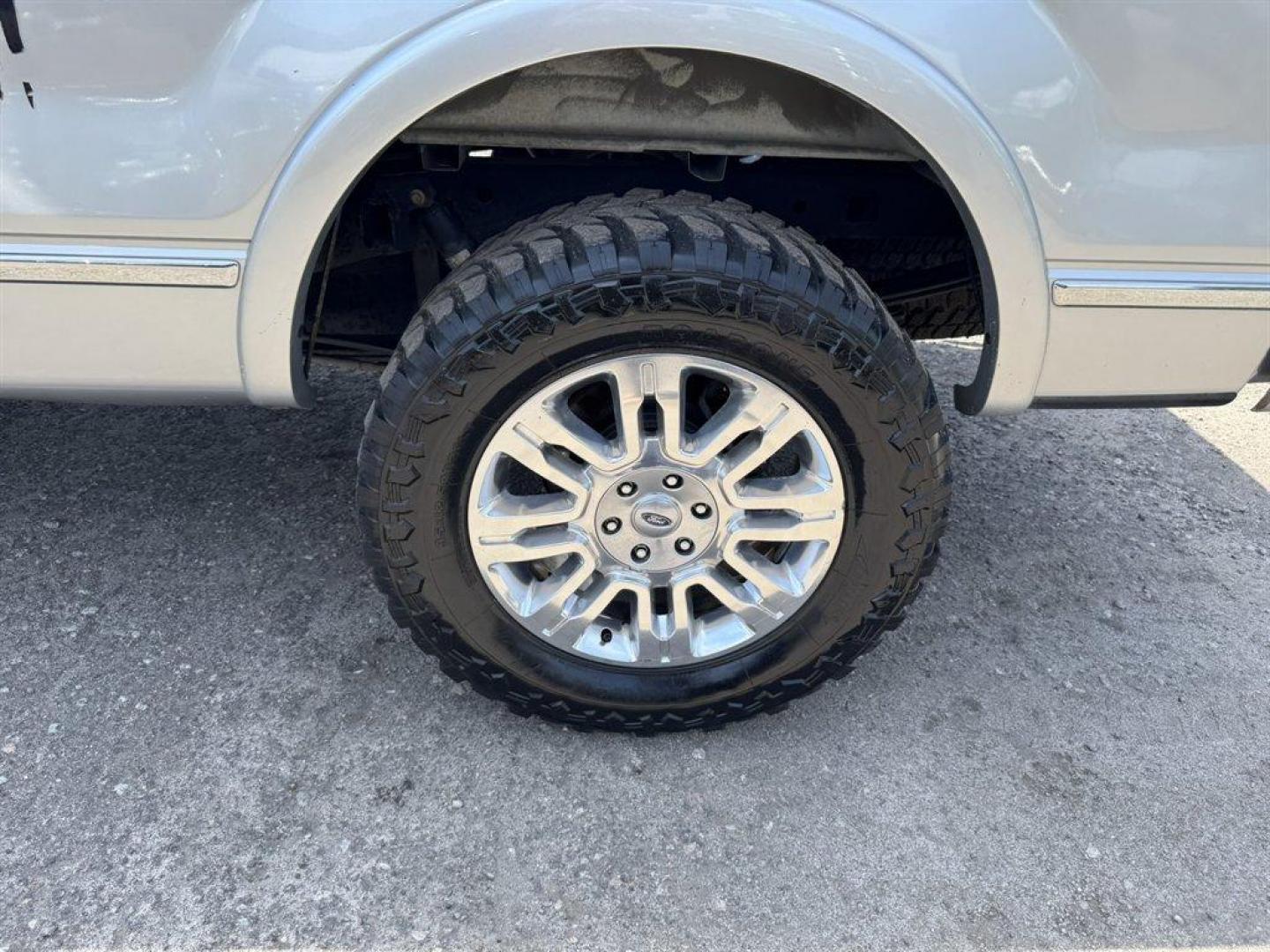 2014 Silver /Black Ford F150 (1FTFW1ET4EF) with an 3.5l V6 DI T/C Ecoboost 3 engine, Automatic transmission, located at 745 East Steele Rd., West Columbia, SC, 29170, (803) 755-9148, 33.927212, -81.148483 - Photo#34