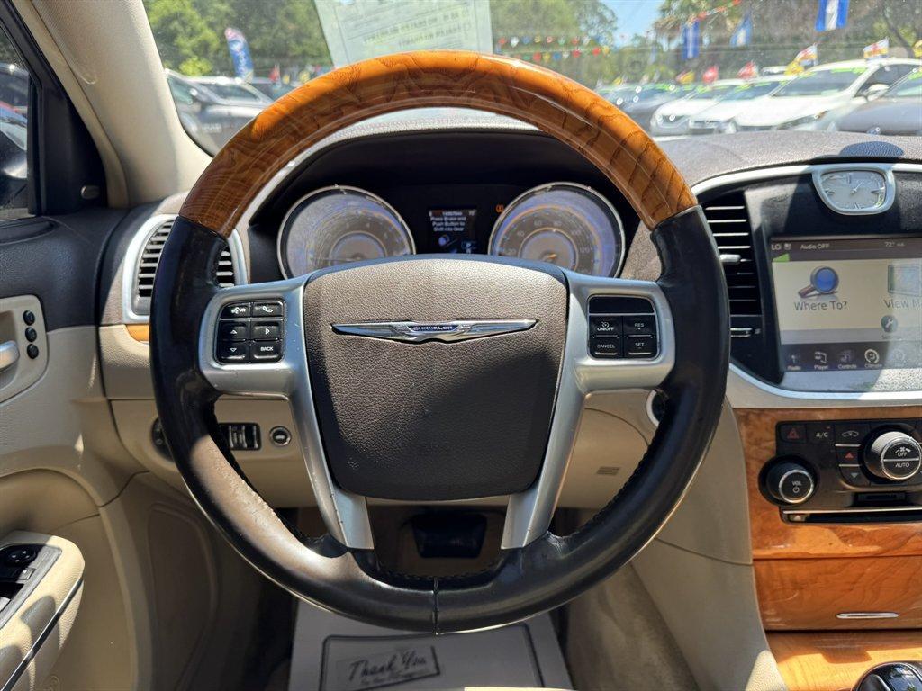 2012 White /Tan Chrysler 300 (2C3CCACG6CH) with an 3.6l V6 MPI Dohc VVT Flex engine, Automatic transmission, located at 745 East Steele Rd., West Columbia, SC, 29170, (803) 755-9148, 33.927212, -81.148483 - Photo#7