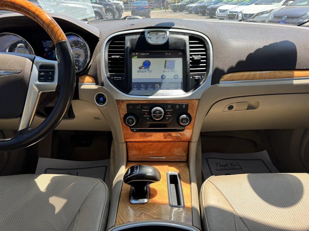 2012 White /Tan Chrysler 300 (2C3CCACG6CH) with an 3.6l V6 MPI Dohc VVT Flex engine, Automatic transmission, located at 745 East Steele Rd., West Columbia, SC, 29170, (803) 755-9148, 33.927212, -81.148483 - Photo#11