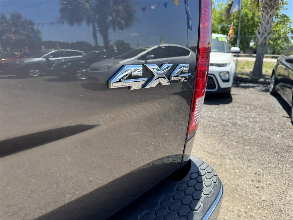 2015 Grey /Grey Ram 1500 (1C6RR7LM3FS) with an 3.0l V6 DI Dohc Tdsl 3.0l engine, Automatic transmission, located at 745 East Steele Rd., West Columbia, SC, 29170, (803) 755-9148, 33.927212, -81.148483 - Photo#27