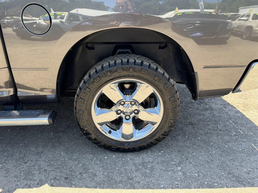 2015 Grey /Grey Ram 1500 (1C6RR7LM3FS) with an 3.0l V6 DI Dohc Tdsl 3.0l engine, Automatic transmission, located at 745 East Steele Rd., West Columbia, SC, 29170, (803) 755-9148, 33.927212, -81.148483 - Photo#31