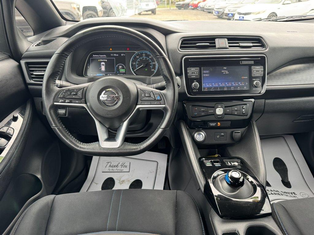2018 White /Black Nissan Leaf (1N4AZ1CP4JC) with an 40 KWH Elect 40 KWH engine, Automatic transmission, located at 745 East Steele Rd., West Columbia, SC, 29170, (803) 755-9148, 33.927212, -81.148483 - Photo#6