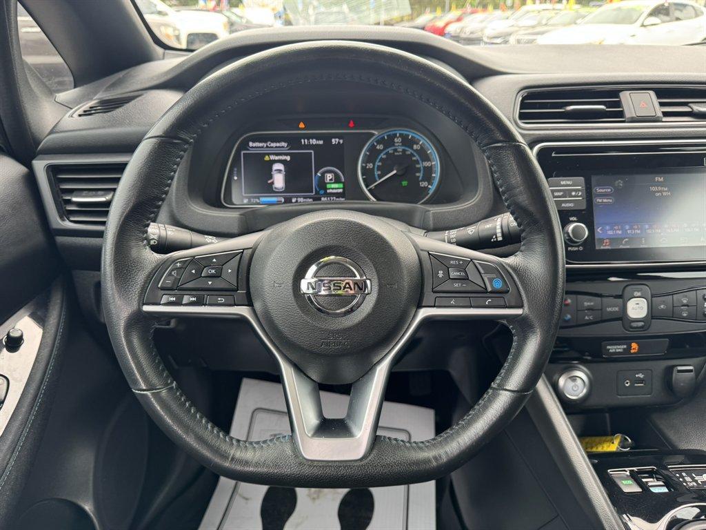 2018 White /Black Nissan Leaf (1N4AZ1CP4JC) with an 40 KWH Elect 40 KWH engine, Automatic transmission, located at 745 East Steele Rd., West Columbia, SC, 29170, (803) 755-9148, 33.927212, -81.148483 - Photo#7