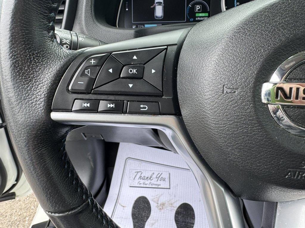 2018 White /Black Nissan Leaf (1N4AZ1CP4JC) with an 40 KWH Elect 40 KWH engine, Automatic transmission, located at 745 East Steele Rd., West Columbia, SC, 29170, (803) 755-9148, 33.927212, -81.148483 - Photo#8