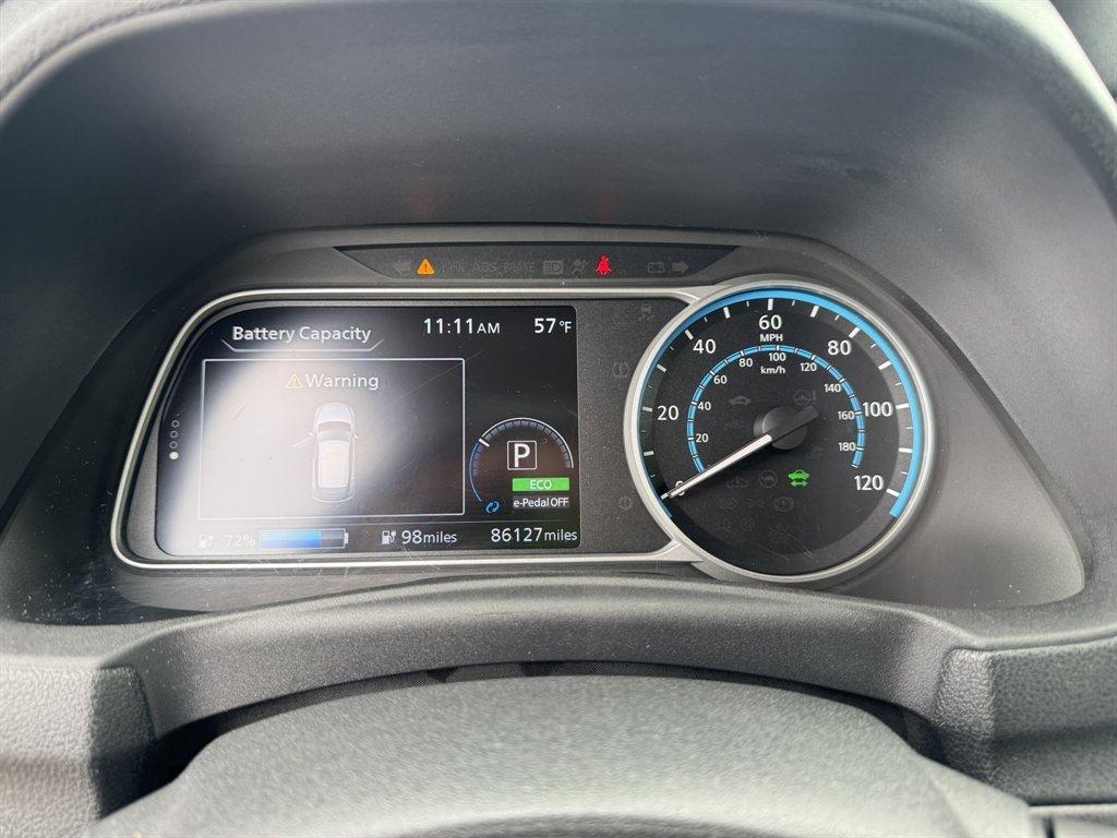 2018 White /Black Nissan Leaf (1N4AZ1CP4JC) with an 40 KWH Elect 40 KWH engine, Automatic transmission, located at 745 East Steele Rd., West Columbia, SC, 29170, (803) 755-9148, 33.927212, -81.148483 - Photo#10