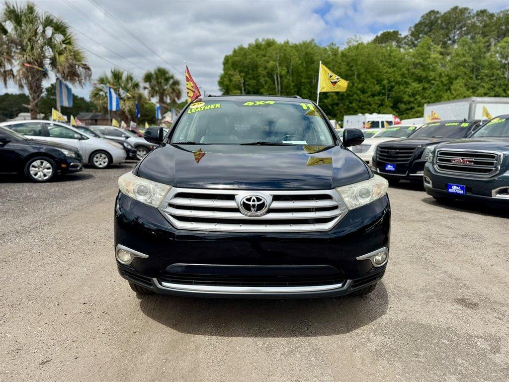 2011 Black /Grey Toyota Highlander (5TDBK3EH3BS) with an 3.5l V6 SFI Dohc 3.5l engine, Automatic transmission, located at 745 East Steele Rd., West Columbia, SC, 29170, (803) 755-9148, 33.927212, -81.148483 - Photo#1