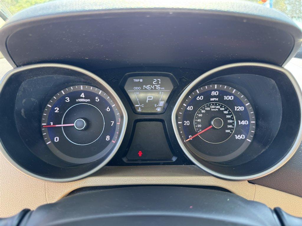 2013 Red /Taupe Hyundai Elantra (5NPDH4AE3DH) with an 1.8l I-4 MPI Dohc 1.8l engine, Automatic transmission, located at 745 East Steele Rd., West Columbia, SC, 29170, (803) 755-9148, 33.927212, -81.148483 - Photo#10