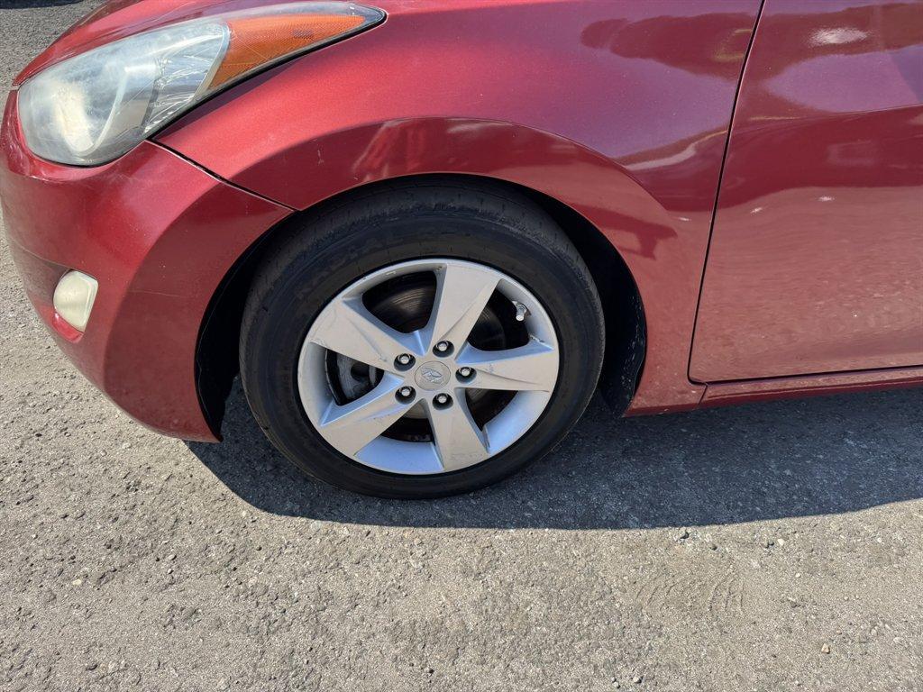 2013 Red /Taupe Hyundai Elantra (5NPDH4AE3DH) with an 1.8l I-4 MPI Dohc 1.8l engine, Automatic transmission, located at 745 East Steele Rd., West Columbia, SC, 29170, (803) 755-9148, 33.927212, -81.148483 - Photo#26
