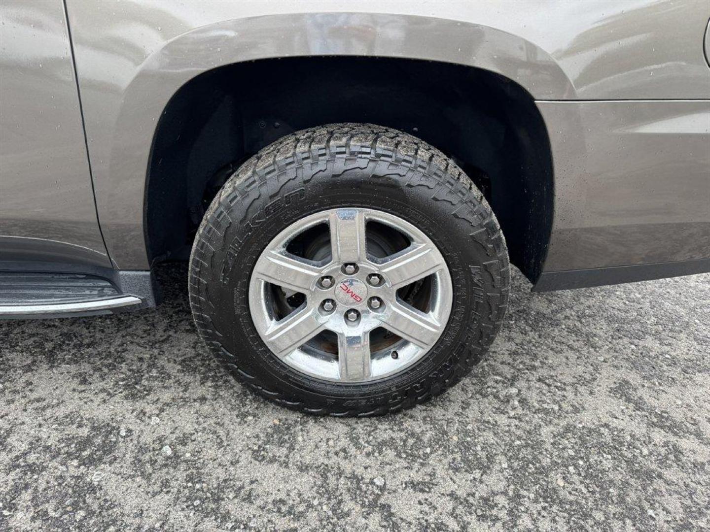 2016 Brown /Tan GMC Yukon XL (1GKS1GKC5GR) with an 5.3l V8 DI VVT Flex 5.3l engine, Automatic transmission, located at 745 East Steele Rd., West Columbia, SC, 29170, (803) 755-9148, 33.927212, -81.148483 - Photo#34