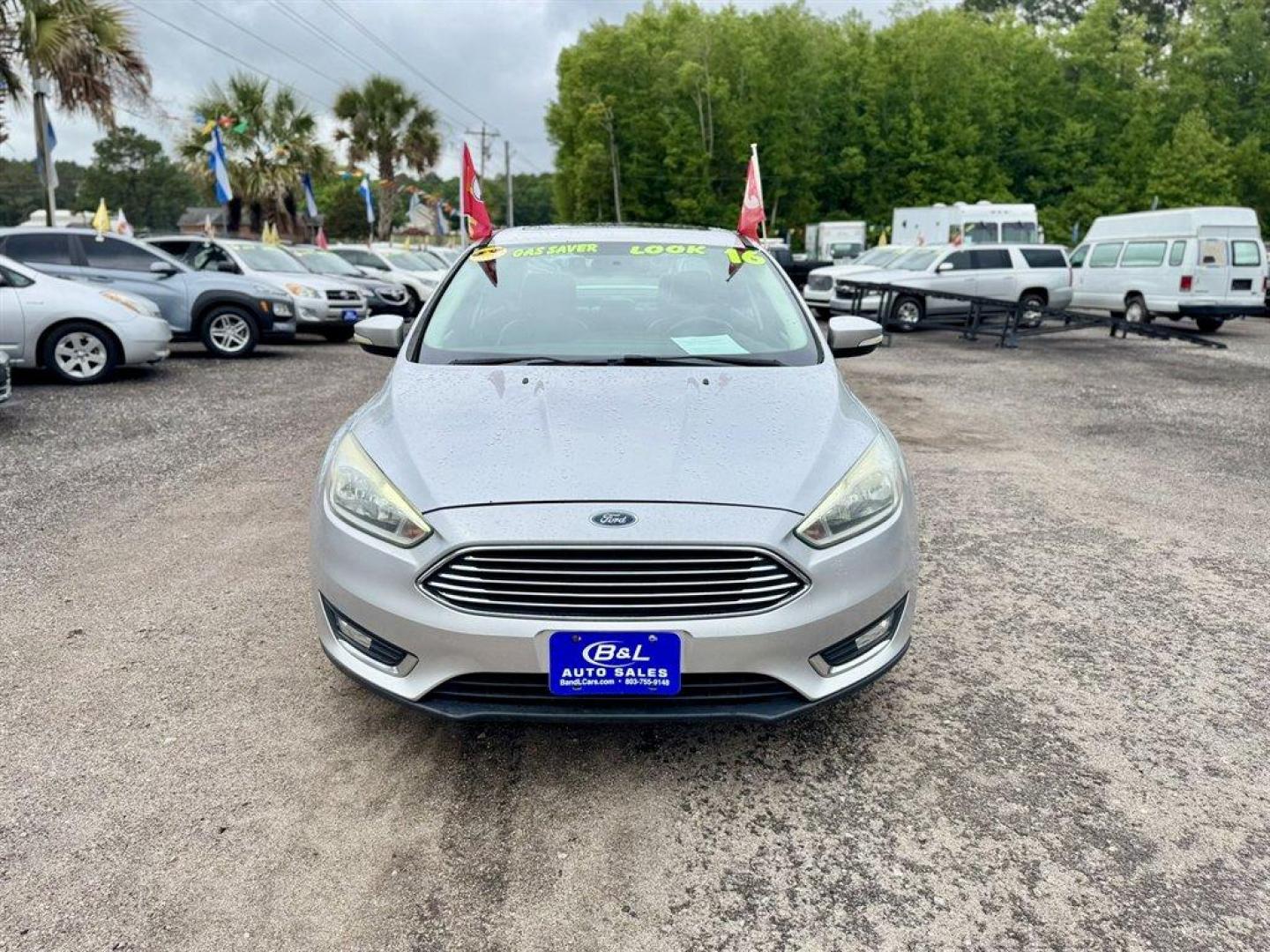 2016 Silver /Black Ford Focus (1FADP3J2XGL) with an 2.0l I-4 DI Dohc Flex 2.0 engine, Automatic transmission, located at 745 East Steele Rd., West Columbia, SC, 29170, (803) 755-9148, 33.927212, -81.148483 - Photo#1