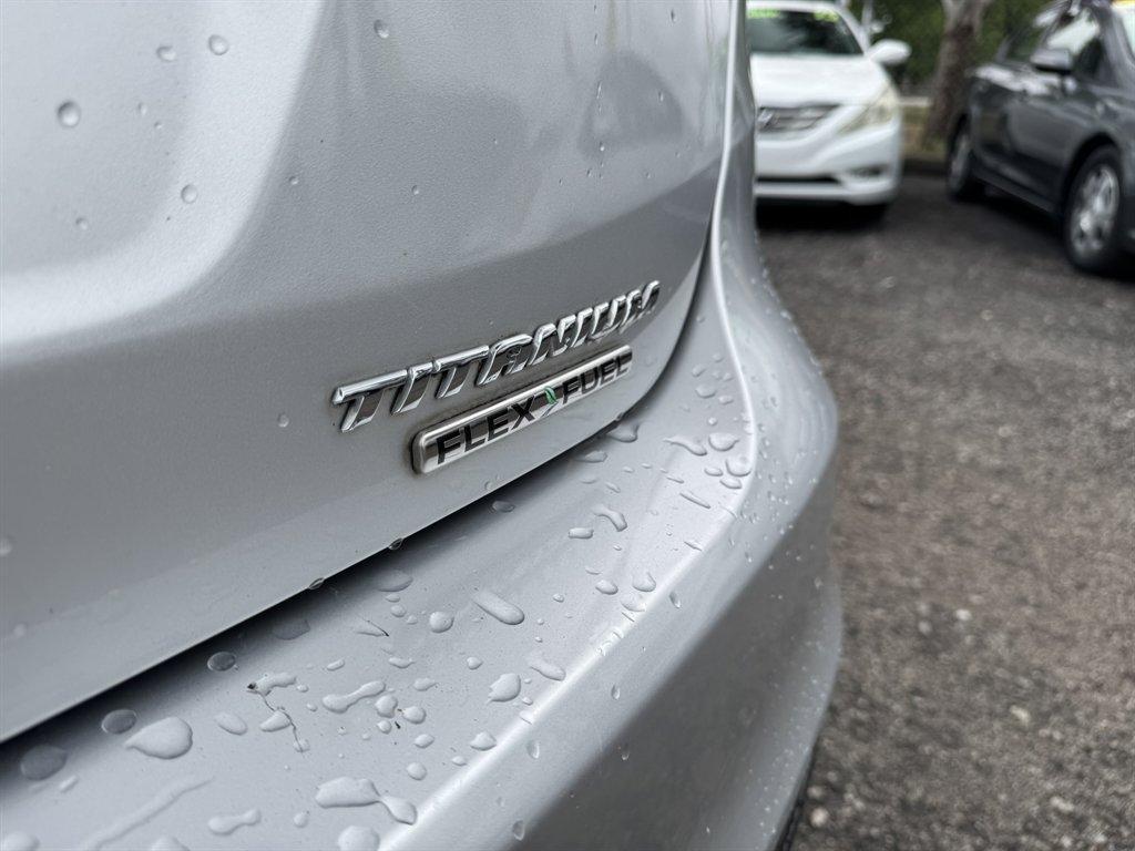 2016 Silver /Black Ford Focus (1FADP3J2XGL) with an 2.0l I-4 DI Dohc Flex 2.0 engine, Automatic transmission, located at 745 East Steele Rd., West Columbia, SC, 29170, (803) 755-9148, 33.927212, -81.148483 - Photo#28
