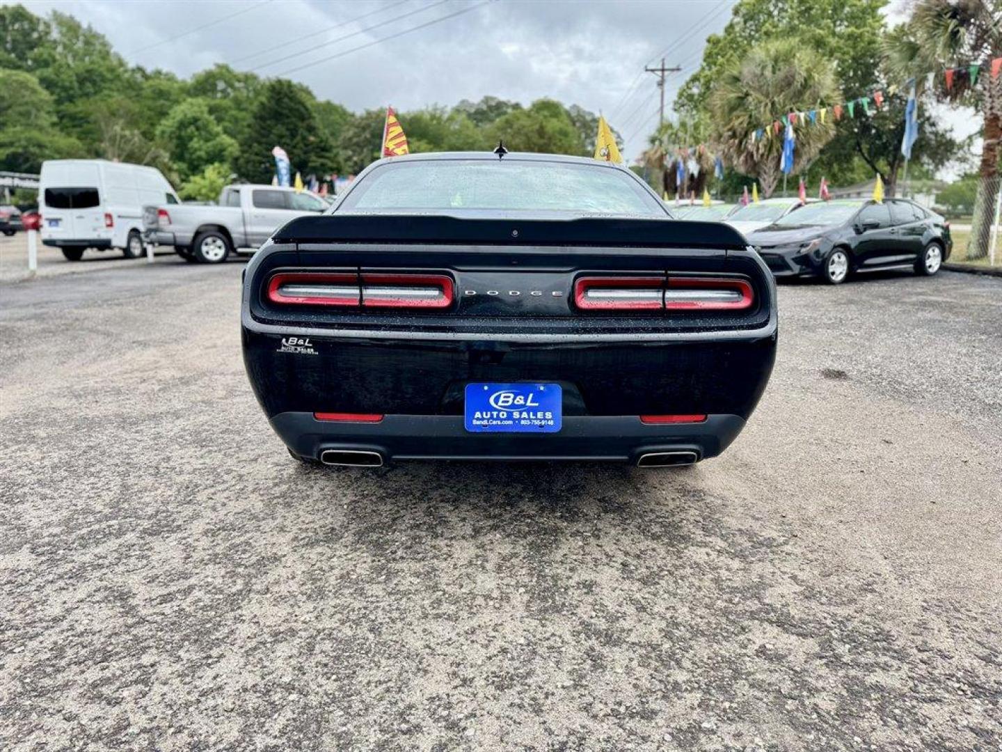2016 Black /Black Dodge Challenger (2C3CDZAG5GH) with an 3.6l V6 MPI Dohc VVT Flex engine, Automatic transmission, located at 745 East Steele Rd., West Columbia, SC, 29170, (803) 755-9148, 33.927212, -81.148483 - Photo#4