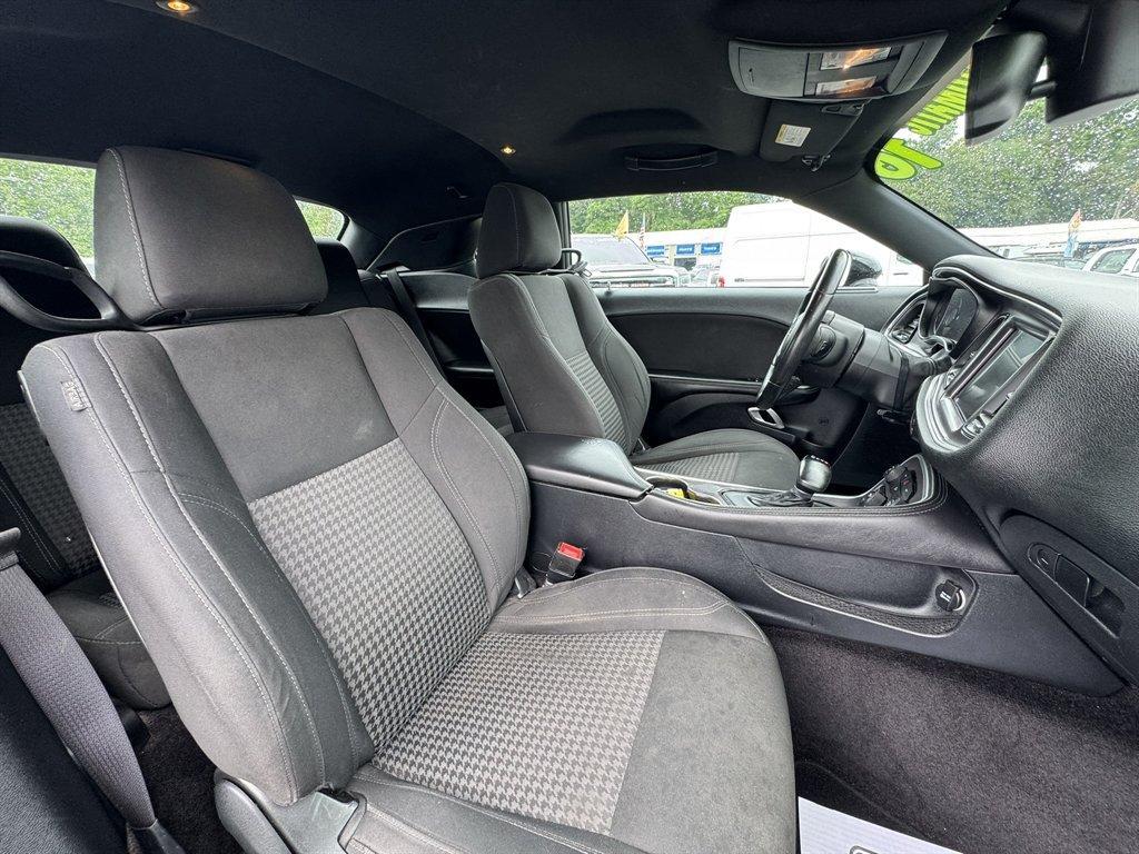 2016 Black /Black Dodge Challenger (2C3CDZAG5GH) with an 3.6l V6 MPI Dohc VVT Flex engine, Automatic transmission, located at 745 East Steele Rd., West Columbia, SC, 29170, (803) 755-9148, 33.927212, -81.148483 - Photo#21