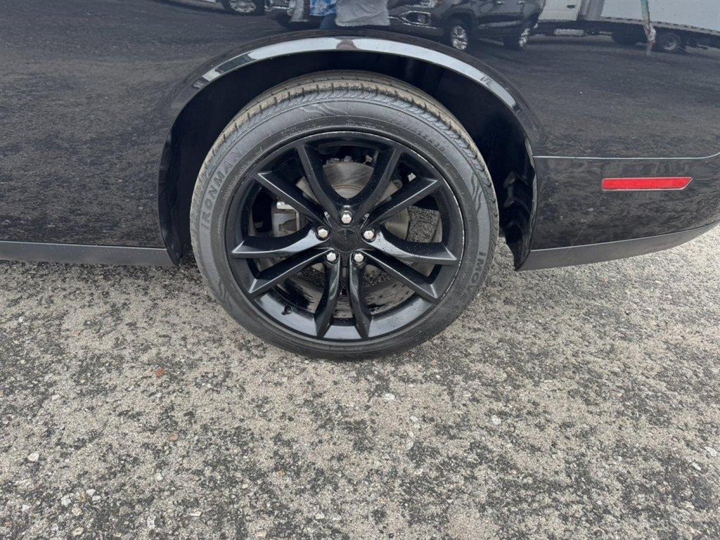 2016 Black /Black Dodge Challenger (2C3CDZAG5GH) with an 3.6l V6 MPI Dohc VVT Flex engine, Automatic transmission, located at 745 East Steele Rd., West Columbia, SC, 29170, (803) 755-9148, 33.927212, -81.148483 - Photo#24