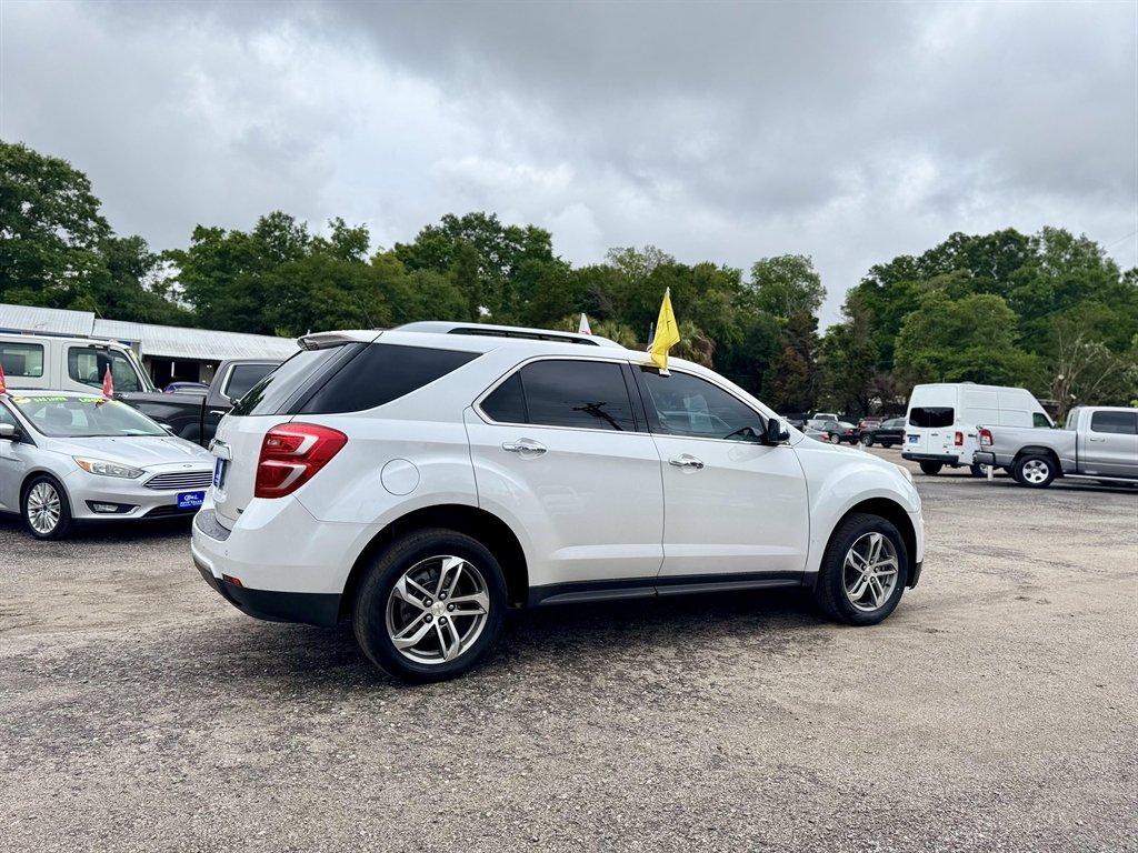 2017 White /Brown Chevrolet Equinox (2GNALDEK4H1) with an 2.4l I-4 Sidi Dohc Flex 2 engine, Automatic transmission, located at 745 East Steele Rd., West Columbia, SC, 29170, (803) 755-9148, 33.927212, -81.148483 - Photo#3