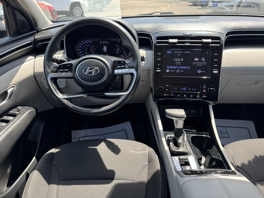 2024 Grey /Grey Hyundai Tucson (5NMJBCDE9RH) with an 2.5l I-4 DI Dohc 2.5l engine, Automatic transmission, located at 745 East Steele Rd., West Columbia, SC, 29170, (803) 755-9148, 33.927212, -81.148483 - Photo#6