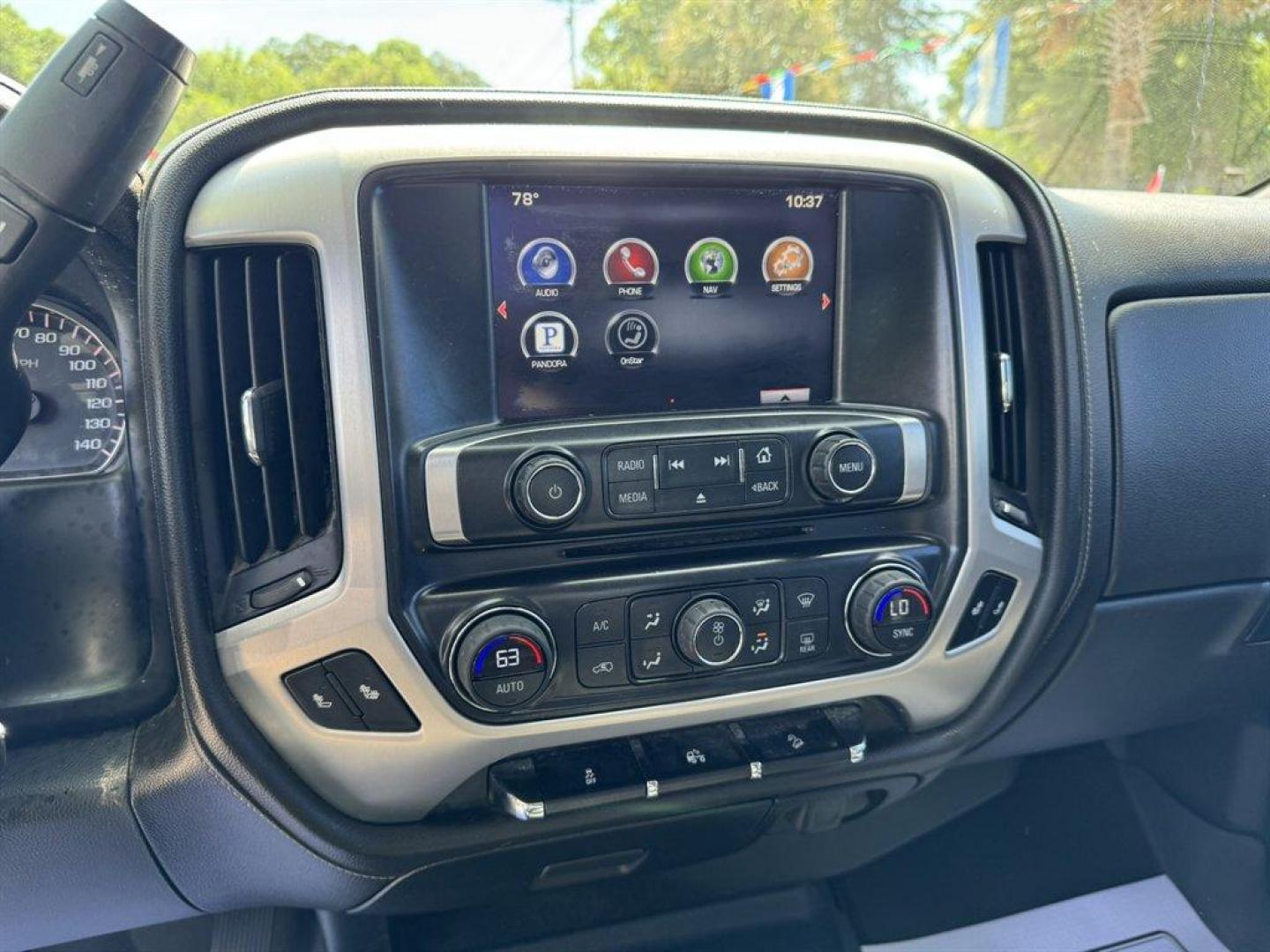 2014 White /Black GMC Sierra 1500 (3GTU2UEC5EG) with an 5.3l V8 DI VVT Flex 5.3l engine, Automatic transmission, located at 745 East Steele Rd., West Columbia, SC, 29170, (803) 755-9148, 33.927212, -81.148483 - Photo#14