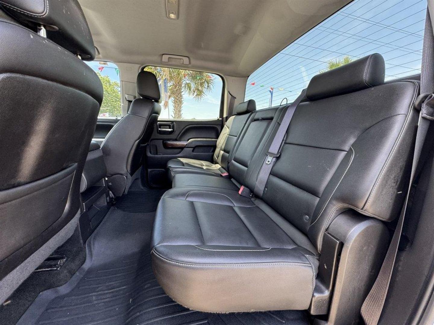 2014 White /Black GMC Sierra 1500 (3GTU2UEC5EG) with an 5.3l V8 DI VVT Flex 5.3l engine, Automatic transmission, located at 745 East Steele Rd., West Columbia, SC, 29170, (803) 755-9148, 33.927212, -81.148483 - Photo#22