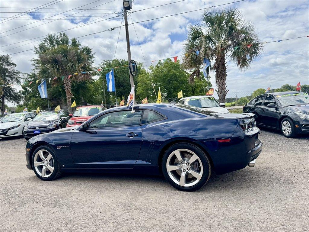 2010 Blue /Grey Chevrolet Camaro (2G1FT1EW9A9) with an 6.2l V8 SFI OHV HO 6.2l engine, Manual transmission, located at 745 East Steele Rd., West Columbia, SC, 29170, (803) 755-9148, 33.927212, -81.148483 - Photo#5
