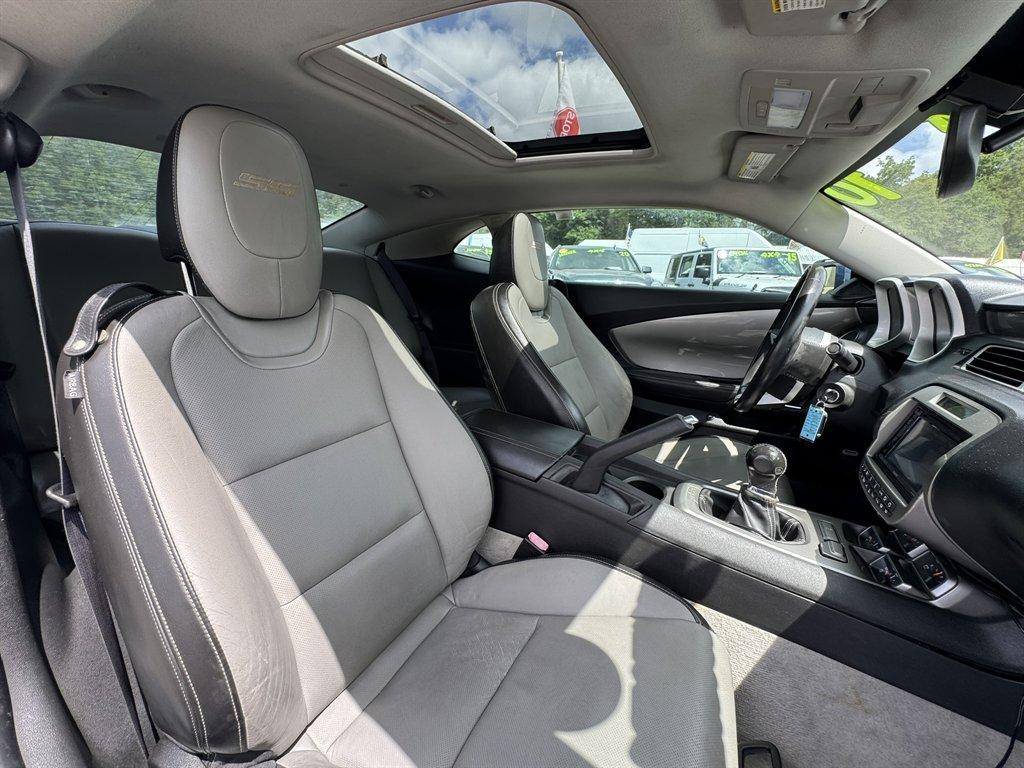 2010 Blue /Grey Chevrolet Camaro (2G1FT1EW9A9) with an 6.2l V8 SFI OHV HO 6.2l engine, Manual transmission, located at 745 East Steele Rd., West Columbia, SC, 29170, (803) 755-9148, 33.927212, -81.148483 - Photo#22