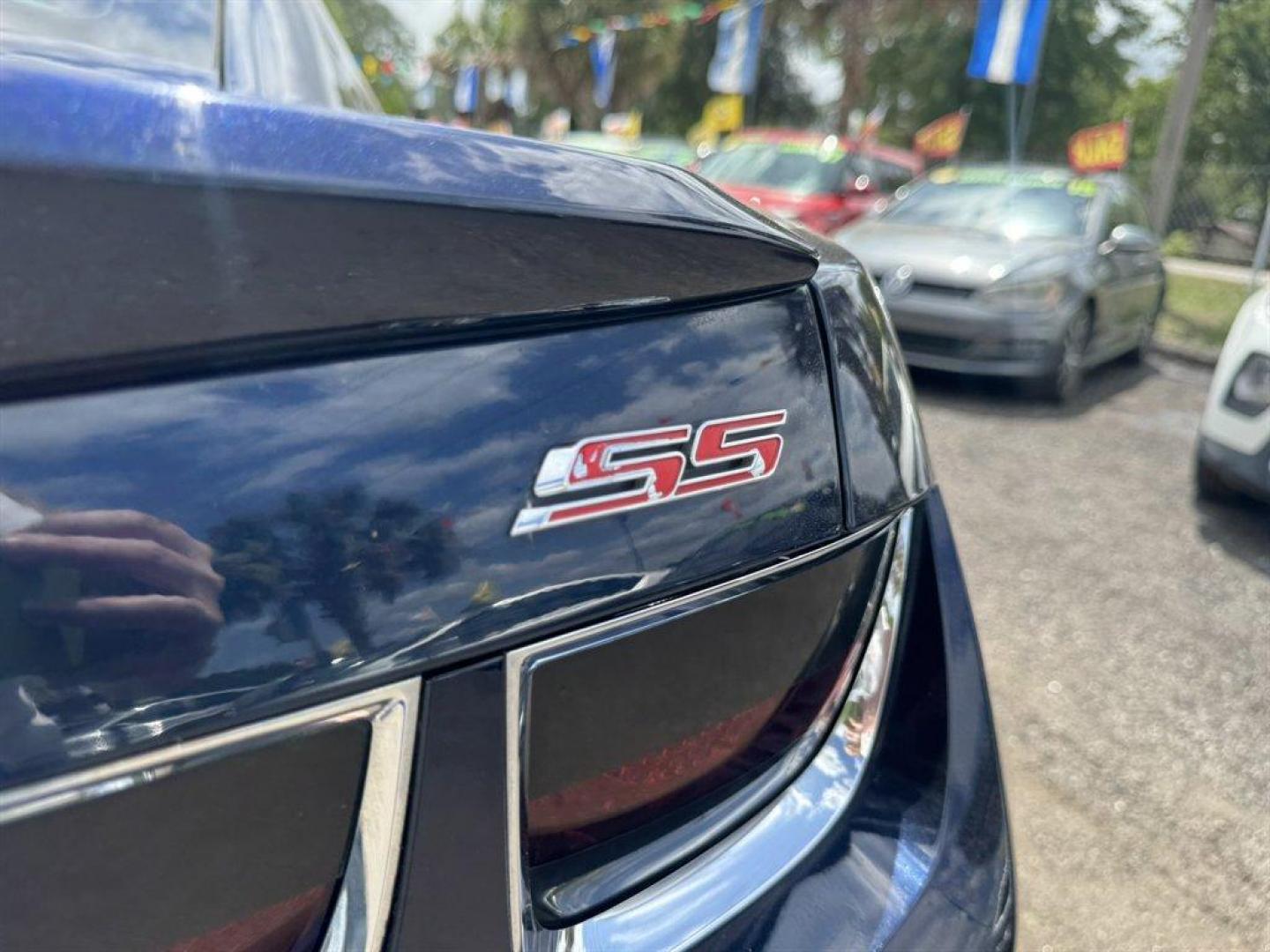 2010 Blue /Grey Chevrolet Camaro (2G1FT1EW9A9) with an 6.2l V8 SFI OHV HO 6.2l engine, Manual transmission, located at 745 East Steele Rd., West Columbia, SC, 29170, (803) 755-9148, 33.927212, -81.148483- Photo#23