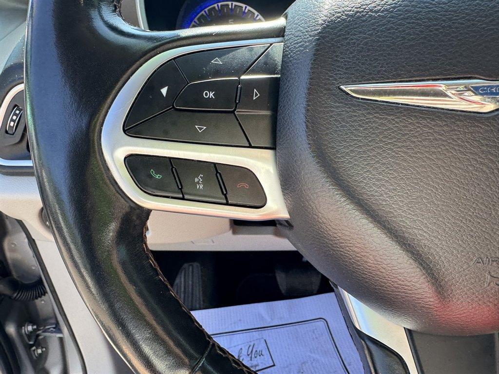 2019 Silver /Black Chrysler Pacifica (2C4RC1BG4KR) with an 3.6l V6 MPI Dohc 3.6l engine, Automatic transmission, located at 745 East Steele Rd., West Columbia, SC, 29170, (803) 755-9148, 33.927212, -81.148483 - Photo#8