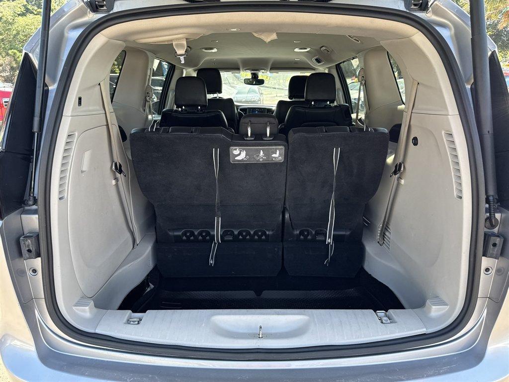 2019 Silver /Black Chrysler Pacifica (2C4RC1BG4KR) with an 3.6l V6 MPI Dohc 3.6l engine, Automatic transmission, located at 745 East Steele Rd., West Columbia, SC, 29170, (803) 755-9148, 33.927212, -81.148483 - Photo#28
