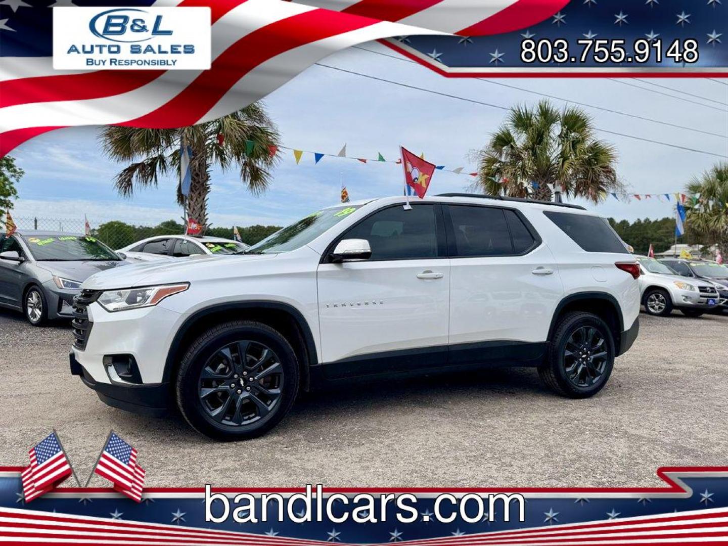 2019 White /Black Chevrolet Traverse (1GNERJKW9KJ) with an 3.6l V6 DI Dohc 3.6l engine, Automatic transmission, located at 745 East Steele Rd., West Columbia, SC, 29170, (803) 755-9148, 33.927212, -81.148483 - Photo#0