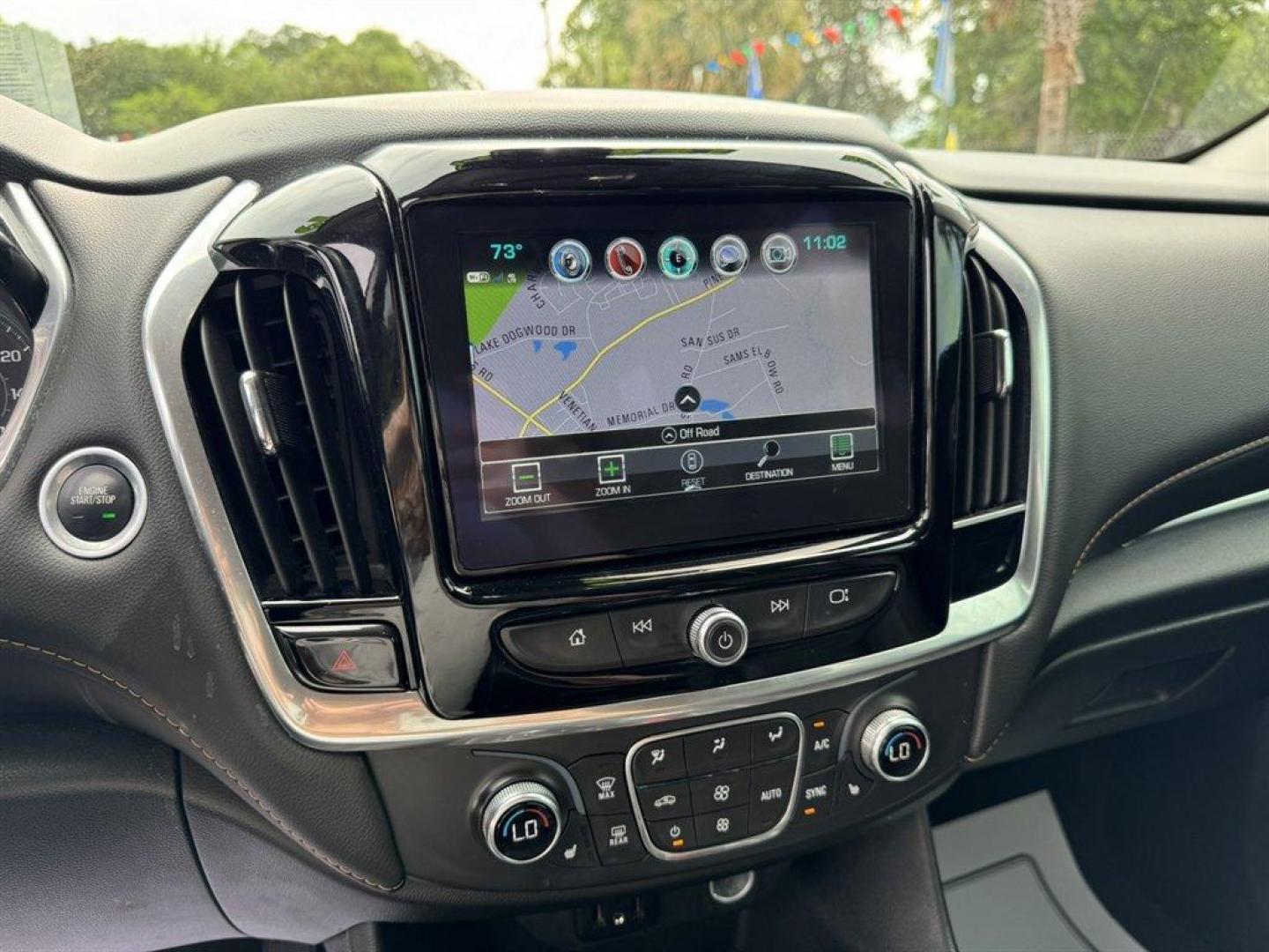 2019 White /Black Chevrolet Traverse (1GNERJKW9KJ) with an 3.6l V6 DI Dohc 3.6l engine, Automatic transmission, located at 745 East Steele Rd., West Columbia, SC, 29170, (803) 755-9148, 33.927212, -81.148483 - Photo#13