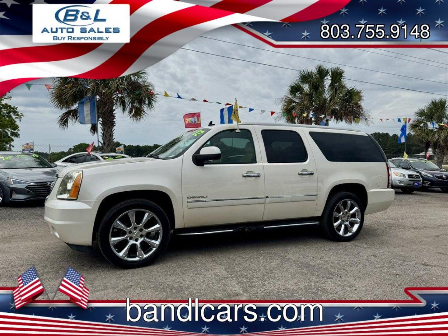 2012 White /Taupe GMC Yukon XL (1GKS2MEF0CR) with an 6.2l V8 SFI OHV Flex 6.2l engine, Automatic transmission, located at 745 East Steele Rd., West Columbia, SC, 29170, (803) 755-9148, 33.927212, -81.148483 - Photo#0