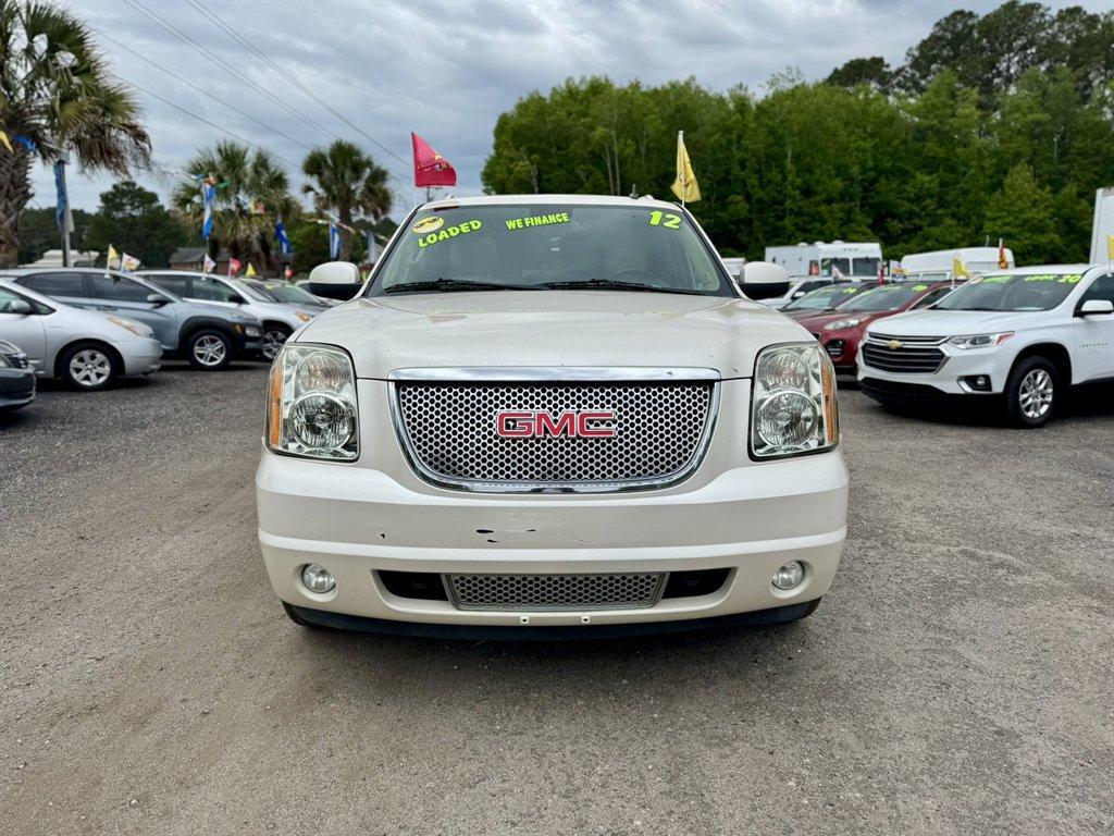 2012 White /Taupe GMC Yukon XL (1GKS2MEF0CR) with an 6.2l V8 SFI OHV Flex 6.2l engine, Automatic transmission, located at 745 East Steele Rd., West Columbia, SC, 29170, (803) 755-9148, 33.927212, -81.148483 - Photo#1