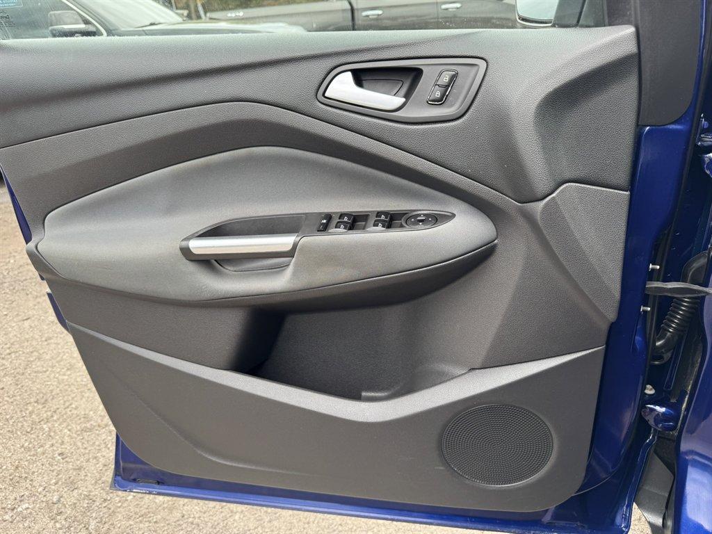 2013 Blue /Black Ford Escape (1FMCU0G97DU) with an 2.0l I-4 DI T/C Ecoboost engine, Automatic transmission, located at 745 East Steele Rd., West Columbia, SC, 29170, (803) 755-9148, 33.927212, -81.148483 - Photo#15