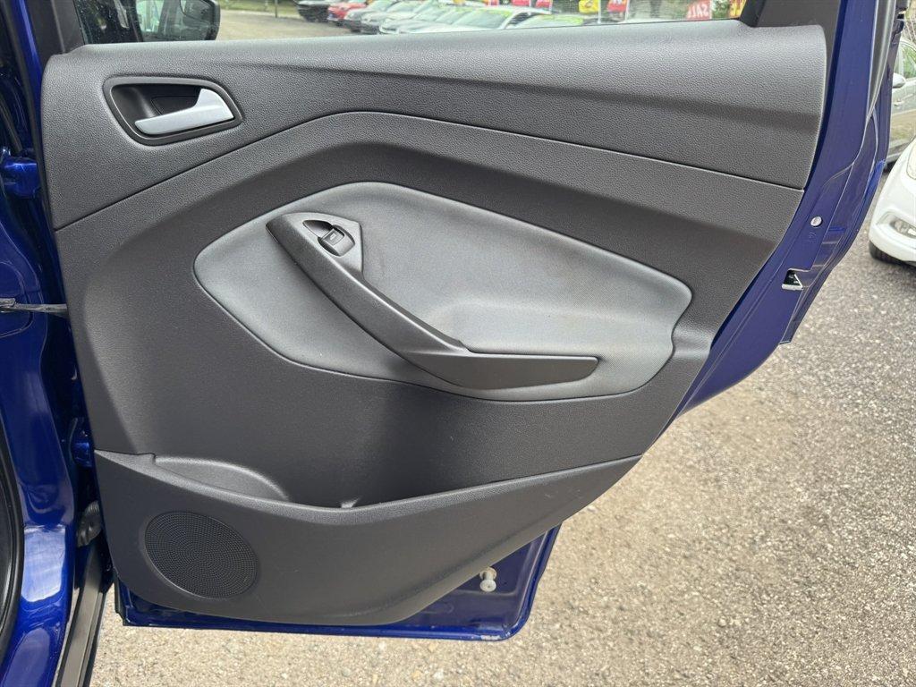 2013 Blue /Black Ford Escape (1FMCU0G97DU) with an 2.0l I-4 DI T/C Ecoboost engine, Automatic transmission, located at 745 East Steele Rd., West Columbia, SC, 29170, (803) 755-9148, 33.927212, -81.148483 - Photo#20