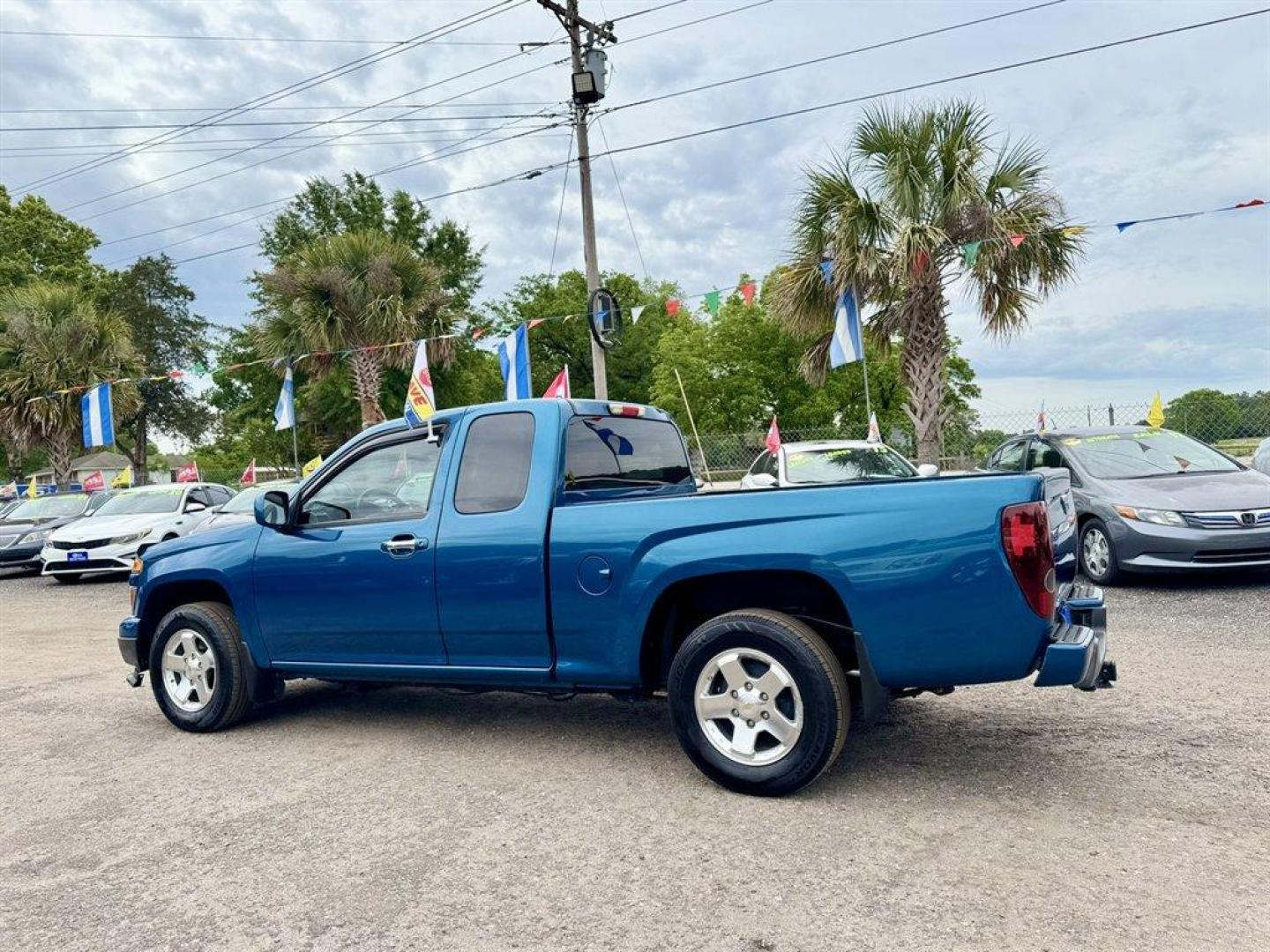 2012 Blue /Grey Chevrolet Colorado (1GCESCF92C8) with an 2.9l I-4 SFI 2.9l engine, Automatic transmission, located at 745 East Steele Rd., West Columbia, SC, 29170, (803) 755-9148, 33.927212, -81.148483 - Photo#5