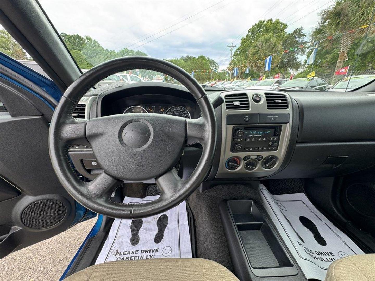 2012 Blue /Grey Chevrolet Colorado (1GCESCF92C8) with an 2.9l I-4 SFI 2.9l engine, Automatic transmission, located at 745 East Steele Rd., West Columbia, SC, 29170, (803) 755-9148, 33.927212, -81.148483 - Photo#7
