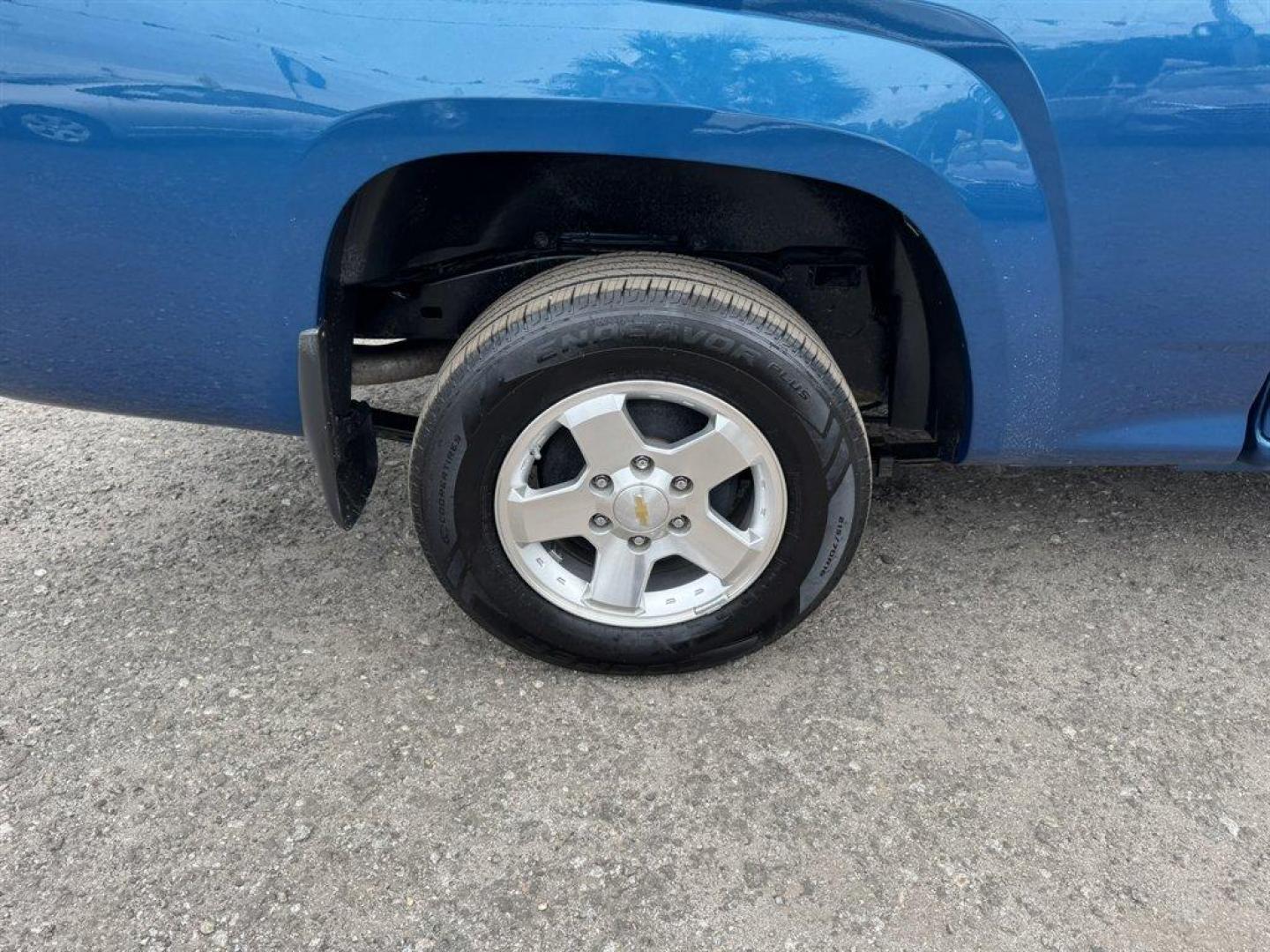 2012 Blue /Grey Chevrolet Colorado (1GCESCF92C8) with an 2.9l I-4 SFI 2.9l engine, Automatic transmission, located at 745 East Steele Rd., West Columbia, SC, 29170, (803) 755-9148, 33.927212, -81.148483 - Photo#26