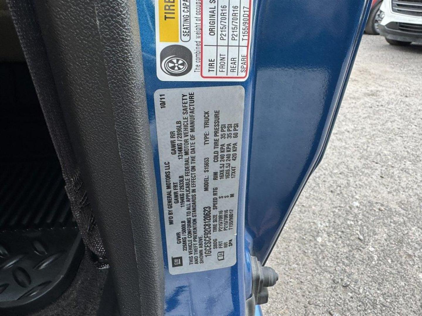 2012 Blue /Grey Chevrolet Colorado (1GCESCF92C8) with an 2.9l I-4 SFI 2.9l engine, Automatic transmission, located at 745 East Steele Rd., West Columbia, SC, 29170, (803) 755-9148, 33.927212, -81.148483 - Photo#29
