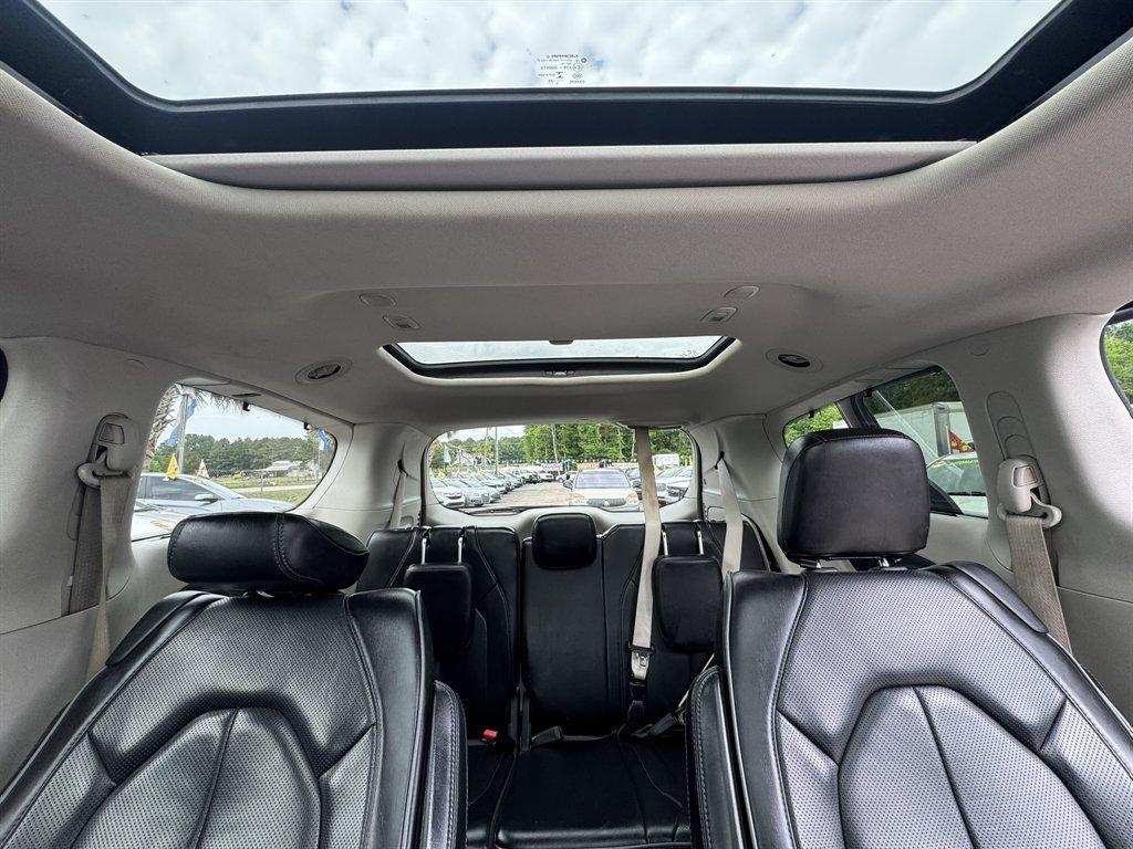 2020 Grey /Black Chrysler Pacifica (2C4RC1GG4LR) with an 3.6l V6 MPI Dohc 3.6l engine, Automatic transmission, located at 745 East Steele Rd., West Columbia, SC, 29170, (803) 755-9148, 33.927212, -81.148483 - Photo#17