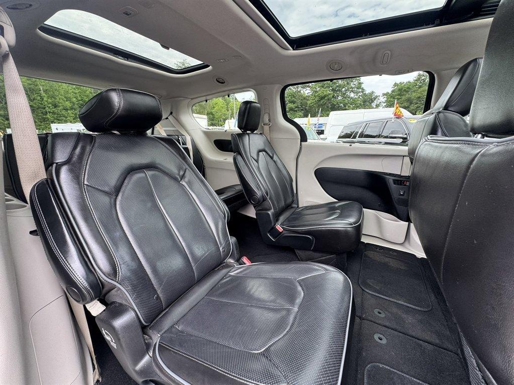 2020 Grey /Black Chrysler Pacifica (2C4RC1GG4LR) with an 3.6l V6 MPI Dohc 3.6l engine, Automatic transmission, located at 745 East Steele Rd., West Columbia, SC, 29170, (803) 755-9148, 33.927212, -81.148483 - Photo#26